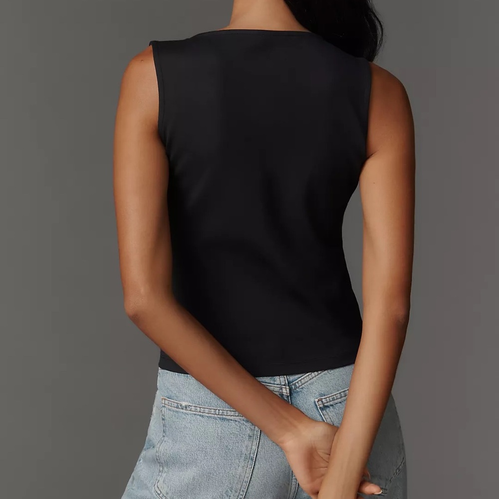 *NWT* Anthropologie Keyhole Top🖤 - Picture 3 of 5